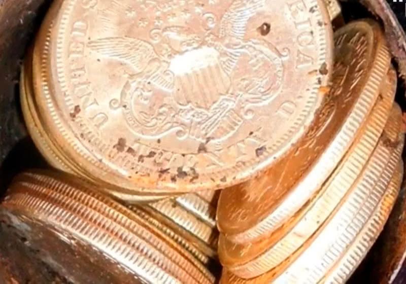 Золотые монеты из клада в США (Калифорния)